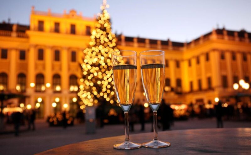 Schönbrunn: Christmas Market, Palace Tour, & Concert - Concert Details
