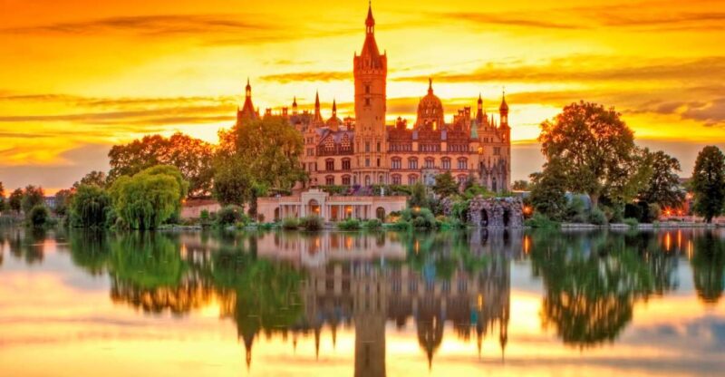 Schwerin: Guided Tour of City Highlights - Key Points