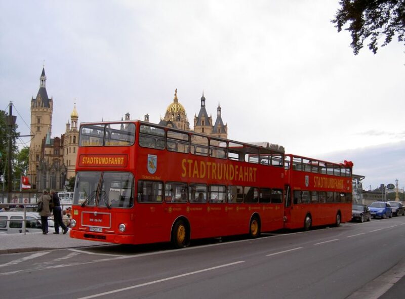 Schwerin: Hop-On Hop-Off Double-Decker Bus Tour - Tour Duration and Frequency