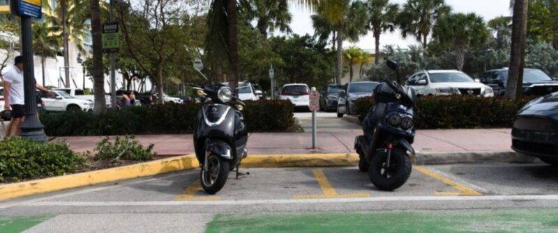 Scooter Dealer Miami - South Beach - Contact and Support