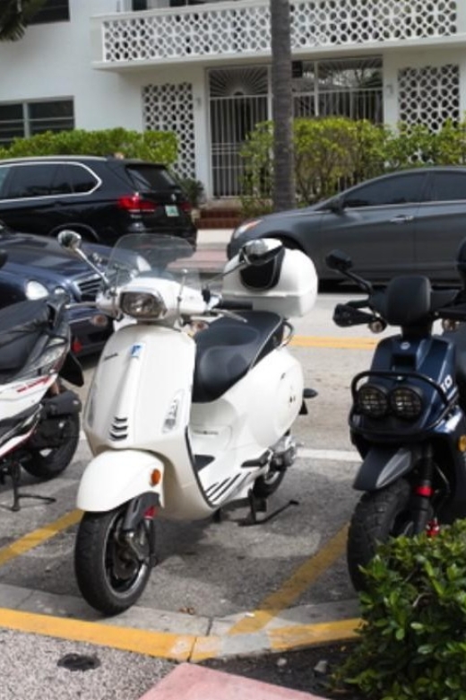 Scooter Dealer Miami - Commitment to Customer Satisfaction
