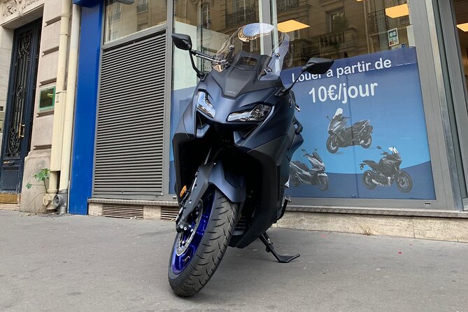 Scooter Rental TMAX Yamaha 560CC  (A2 License) Paris - Accessibility and Accommodations