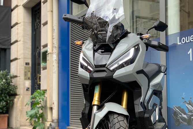 Scooter Rental X-Adv Honda  (A2 License) Paris - Pricing and Booking Details
