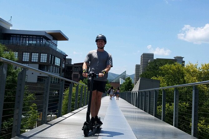 Scooter Tour (A.K.A. Little Vehicle) of Chattanooga in USA (1hr) - Scooter Tour Equipment and Safety Gear
