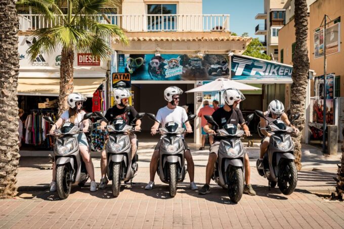 Scooter Tour Mallorca - Included Amenities