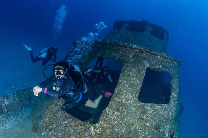 Scuba Diving Daytrip to Racha Yai - Boat and Equipment