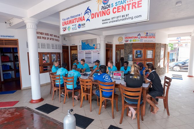 Scuba Diving For Beginners - Exploring the Underwater World