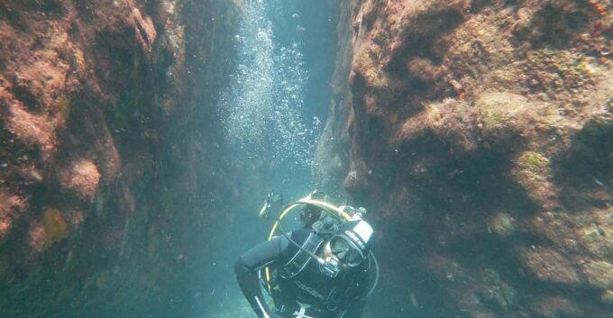 Scuba Diving in the Volcanic Caldera/shorelines of Santorini - Frequently Asked Questions