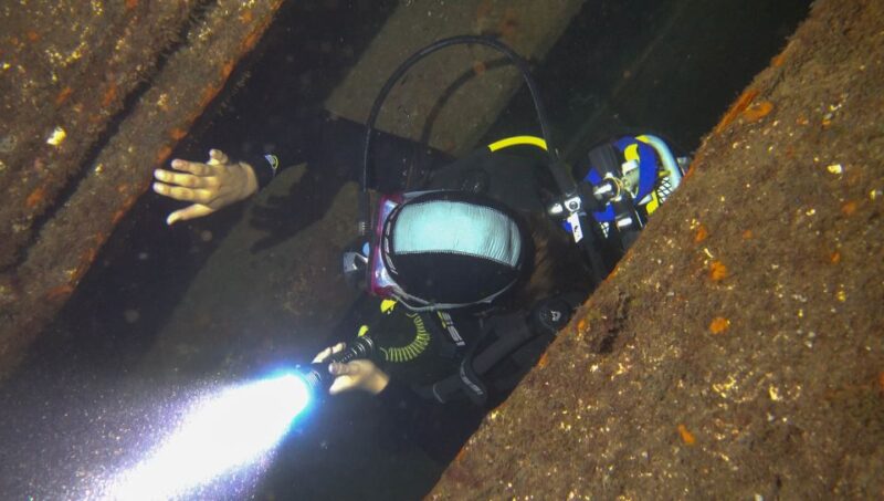 Scuba Night Dive on Tenerife - Diving Instructor