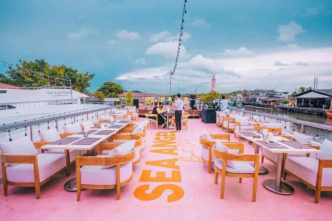 Sea Angel Boat Club Sunset Dinner Cruise - Location and Transportation