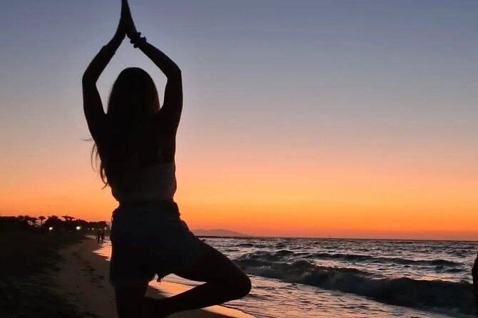 Sea Breeze Bliss: Rooftop Yoga Retreat - Savor Refreshing Beverages and Snacks