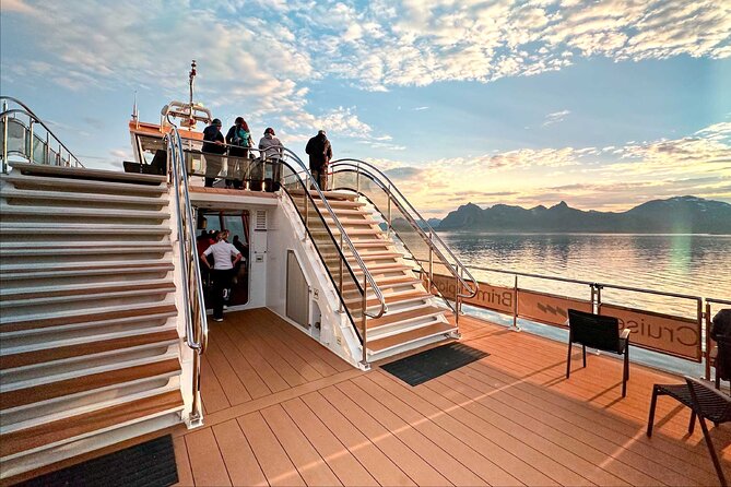 Sea Eagle Sunset Cruise - Exploring Henningsvær