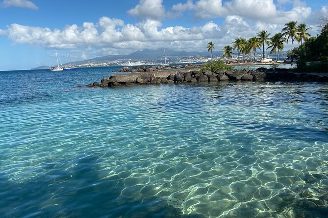 Sea Escape - Anse À L'âne Edition - Explore the Vibrant Martinique Landscape