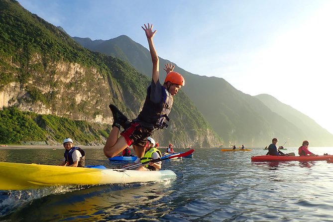 Sea Kayaking at Qingshui Cliff Hualien(Sunrise 03:30am) - Scenic Qingshui Cliff