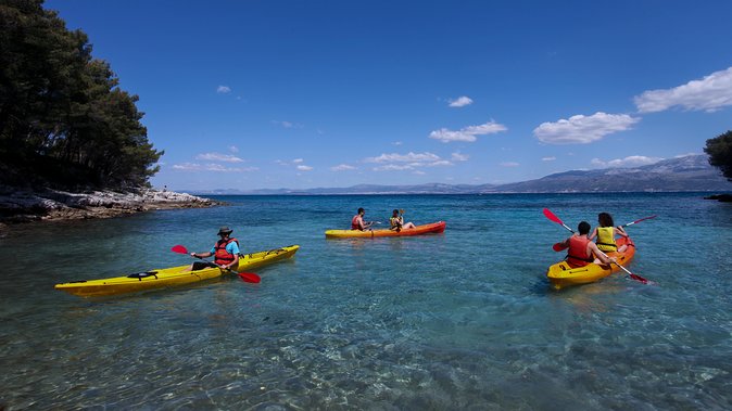 Sea Kayaking Postira - Lovrečina (St. Lovre, Archaeological Site) - Meeting and End Points