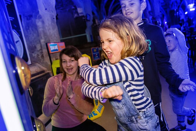 SEA LIFE Istanbul General Admission - Shark Kingdom Highlights