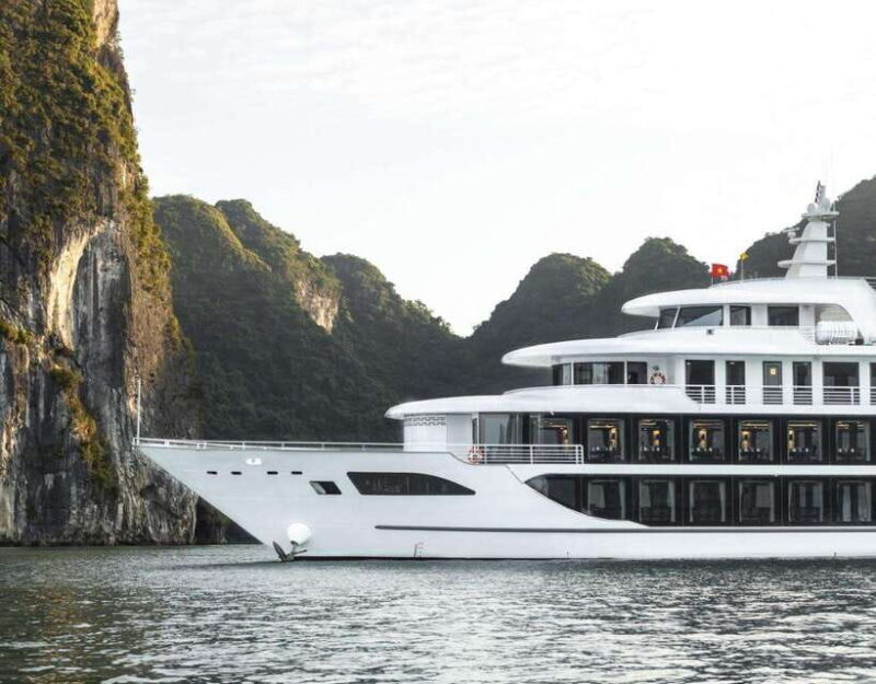 Sea Octopus Cruise - Top Luxury Day Tour Explore Halong Bay - Onboard Experience
