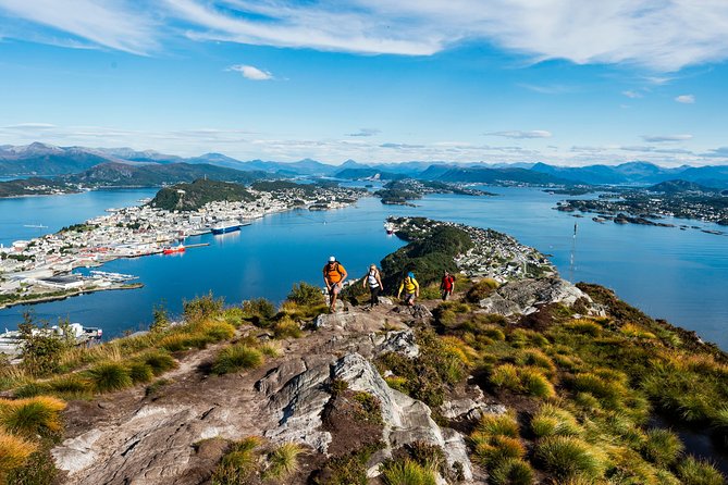 Seakayak And Hike in Ålesund - Meeting and Logistics