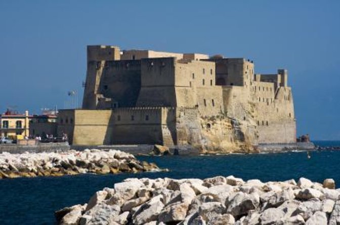 Seaside Naples Food Tour With Marina Promenade & Visit of Castel Dellovo - Key Points