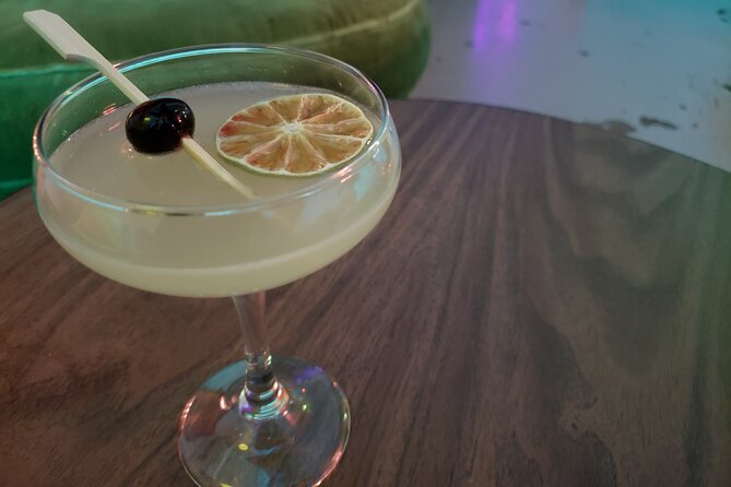 Seattle Cocktail Tour - Neighborhood Exploration