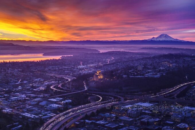 Seattle: Columbia Center Sky View Observatory Entry Ticket - Operating Hours