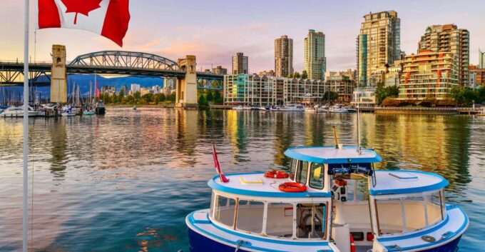 Seattle: Guided Day Trip to Vancouver With Hotel Transfer - Inclusions and Exclusions