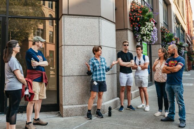 Seattle: Guided Underground Walking Tour - Exploring the Underground Passages