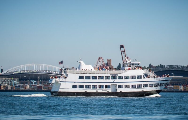 Seattle: Harbor Cruise With Live Narration - Departure and Duration