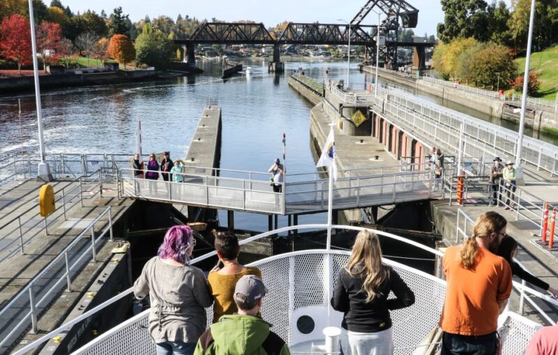 Seattle: Locks Cruise With Live Narration - Itinerary and Meeting Points