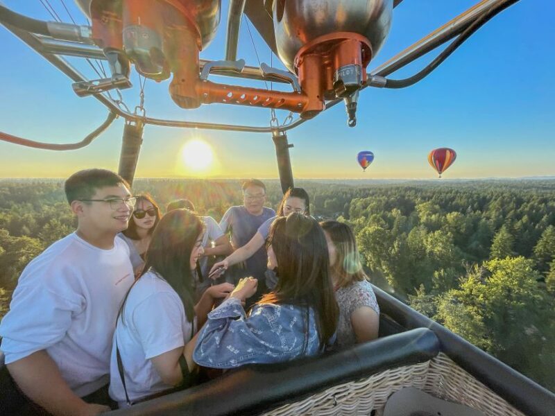 Seattle: Mt. Rainier Sunset Hot Air Balloon Ride - Breathtaking Scenery