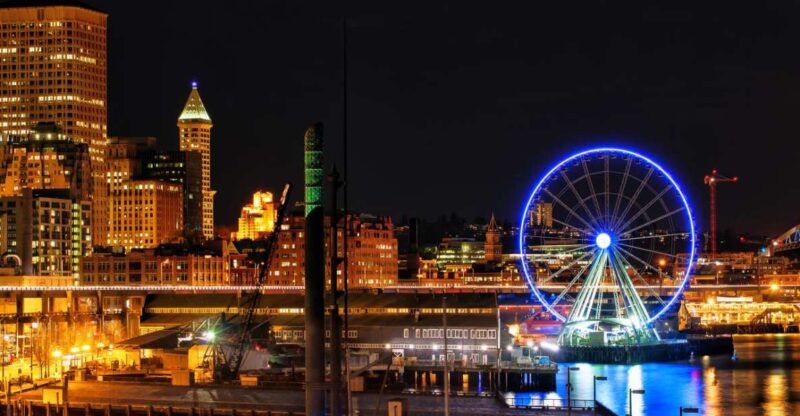 Seattle: Night Walking Tour With Space Needle - Key Points