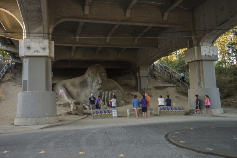 Seattle: Sightseeing Bus Tour With the Ballard Locks - Tour Experience