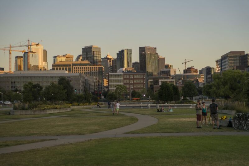 Seattle: Sightseeing Bus Tour With the Ballard Locks - Customer Reviews