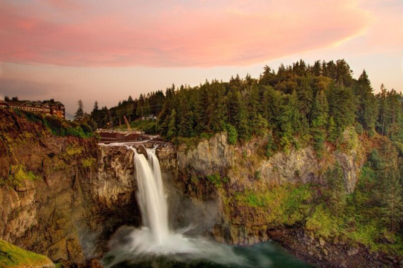 Seattle/Tukwila: Snoqualmie Falls and Leavenworth Day Trip - Pickup Locations