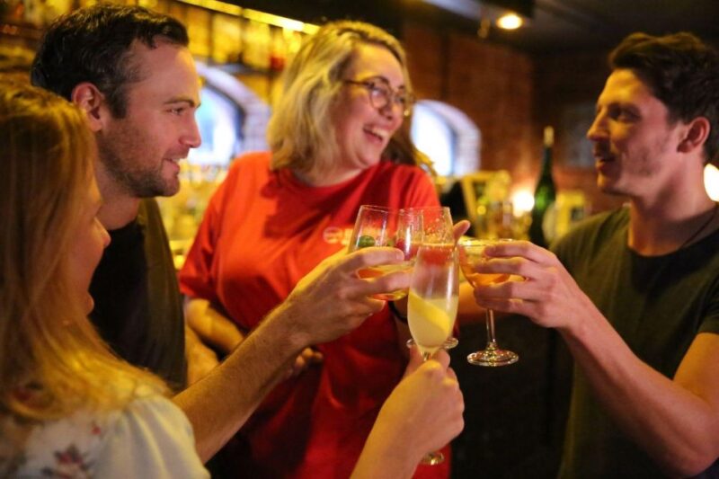 Seattle: Walking Tour With Craft Cocktails & Spirits Tasting - Experience Highlights