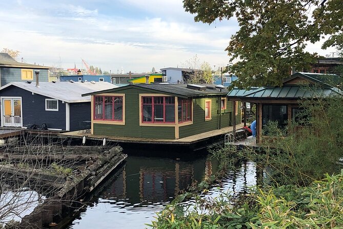 Seattle Waterfront Tour in Comfy Mercedes ... Awesome Sites ;-) - Exploring Seattles Charm