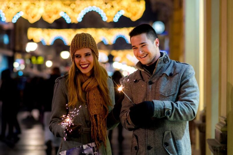 Seattle's Yuletide Magic: A Christmas Wonderland Tour - Itinerary