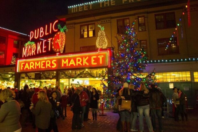 Seattle's Yuletide Magic: A Christmas Wonderland Tour - Meeting Point