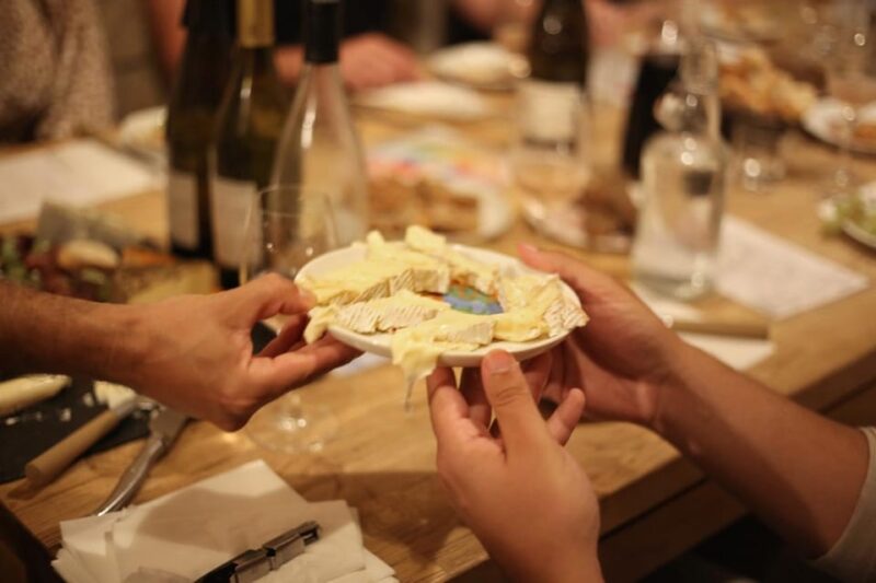 Secret 17TH Cellar Cheese & Wine Tasting in Paris - Cheese Tasting Techniques and Etiquette