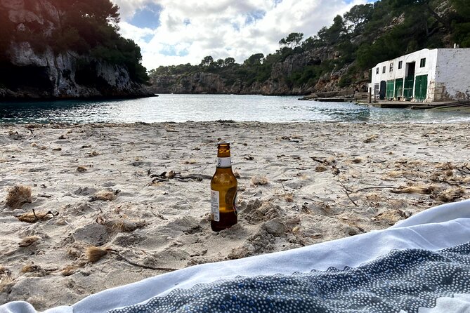 Secret Corners and Tastes of Mallorca by Private SUV Tour - Discovering Historic Monuments