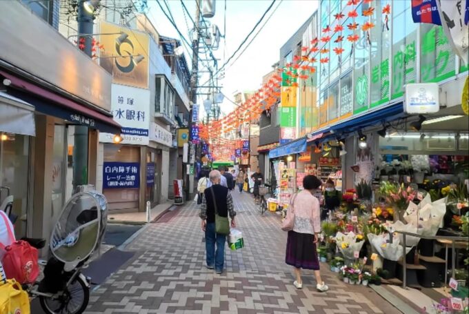 Secret Food Tour With the Locals in Tin Hau at 11:am - Explore Hong Kongs Food Culture