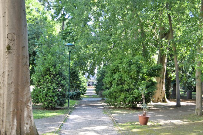 Secret Gardens of Venice Walking Tour - Discovering Quiet Oases