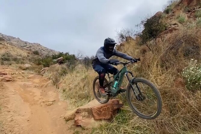 Secret Trail Electric MTB Experience-Oak Park (ADVANCED) - Key Points