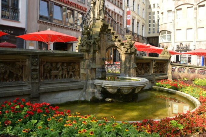 Secrets of Cologne, Self-Guided Interactive Discovery Game - Gameplay Duration
