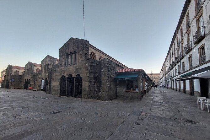 Secrets of Compostela Private Tour - Engaging and Knowledgeable Guide