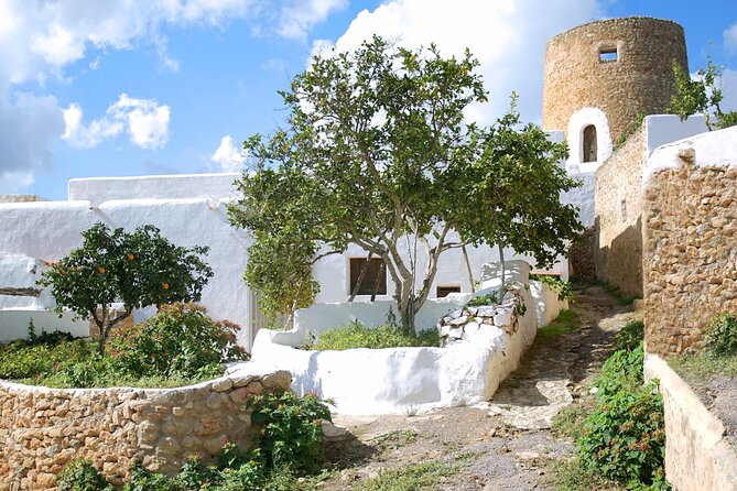 Secrets of Ibiza - Car Tour in 8 Hours - Customized Experiences