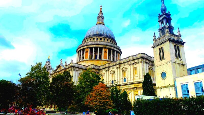 Secrets of London City, Self-Guided City Discovery Game - Unlock Enchanting Stories Through Riddles