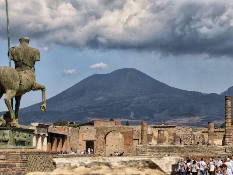Secrets of Pompeii: Unforgettable Journey! - Itinerary and Meeting Details