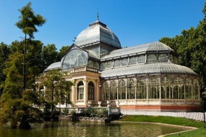 Secrets of Retiro Park in Madrid - 2 Hours Tour - Key Points