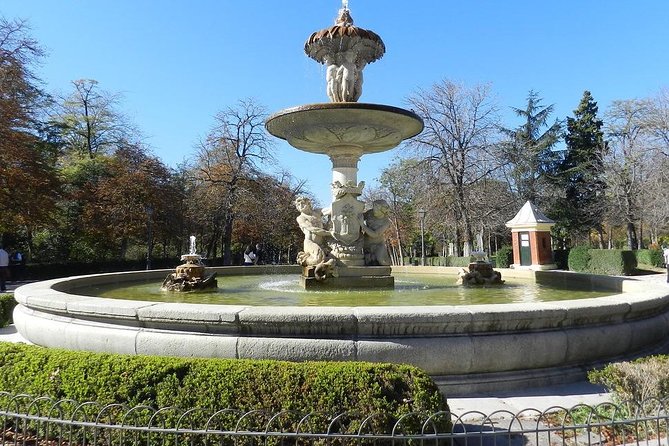 Secrets of Retiro Park in Madrid - 2 Hours Tour - Accessibility and Requirements